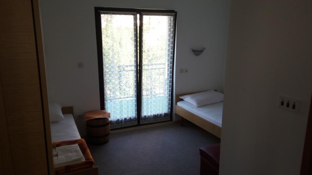 Rooms Rafomarija Međugorje エクステリア 写真